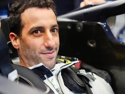 Ricciardo suge como candidato a correr pela Cadillac na F1, diz jornal alemão