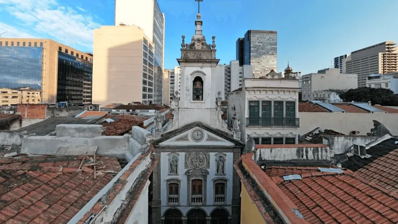 Itens de arte sacra de igreja no Centro do Rio seguem desaparecidos