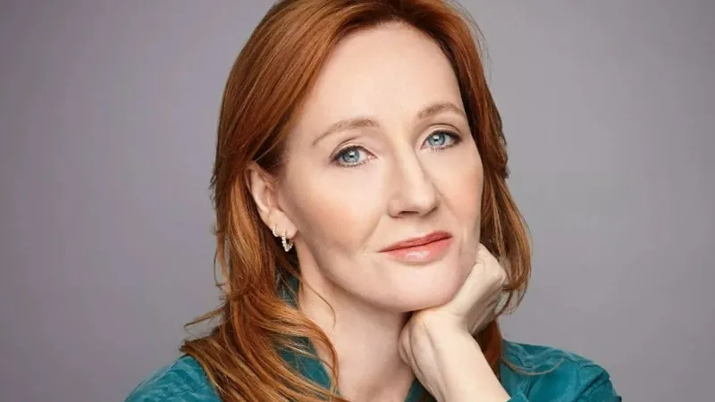 J.K. Rowling, autora de “Harry Potter”, revolta web após falas transfóbicas