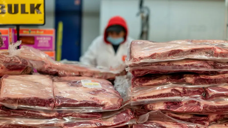 Preço da carne deve ter maior queda em quase três décadas