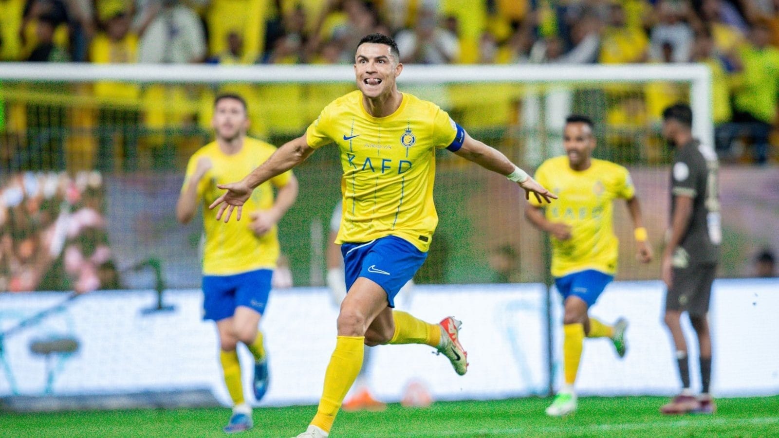 Jogo Aberto on X: VIRADA EM 5! O Al Nassr venceu o Damac por 2 a