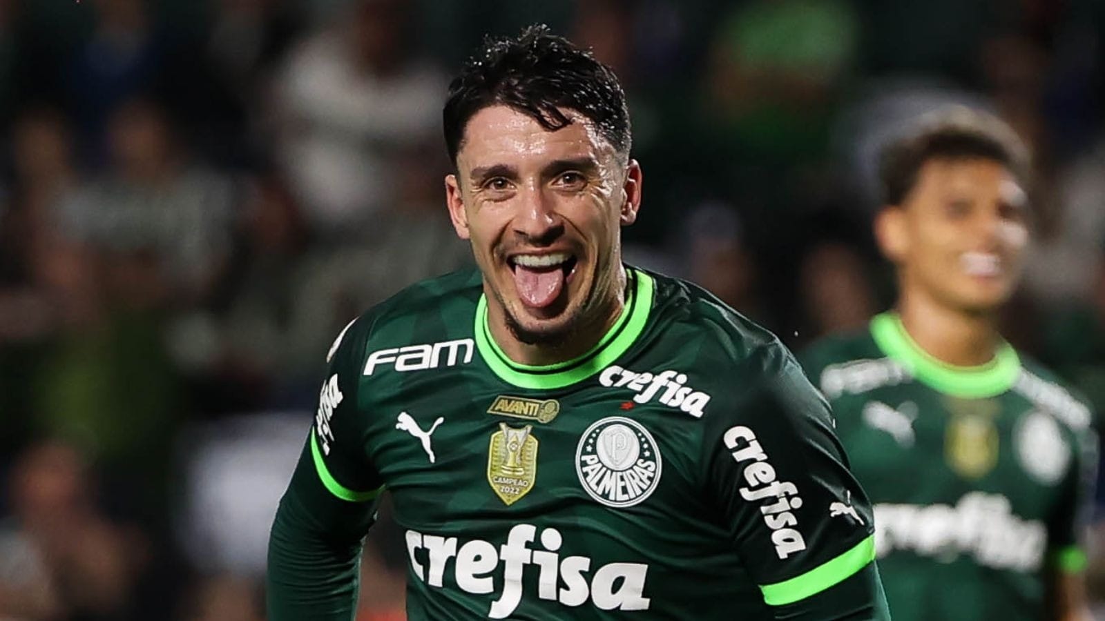 Palmeiras bate o Coritiba, volta a vencer após seis jogos e