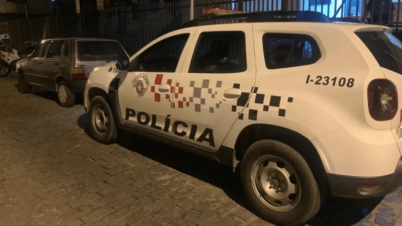 Adolescente é preso após roubo de carro em Lorena