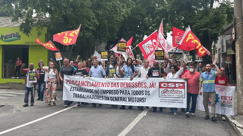 Sem acordo, greve dos trabalhadores da GM continua em São José dos Campos