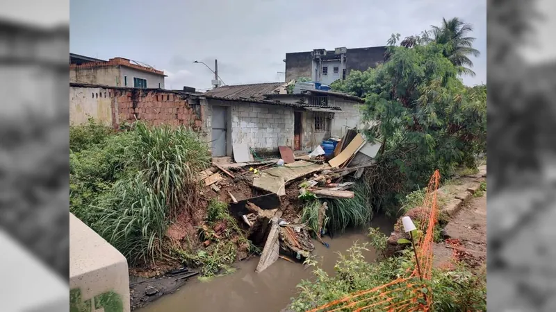 Idosa de 78 anos segue desaparecida após parte de sua casa desabar em Caxias