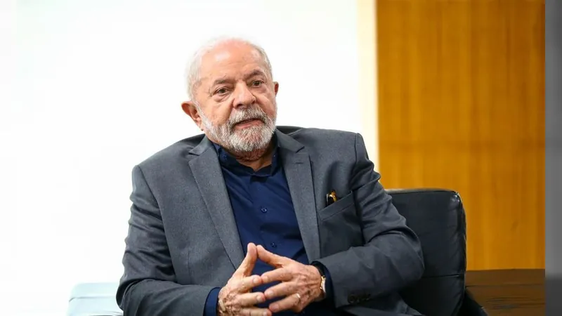 Lula não deve ir à posse de Javier Milei