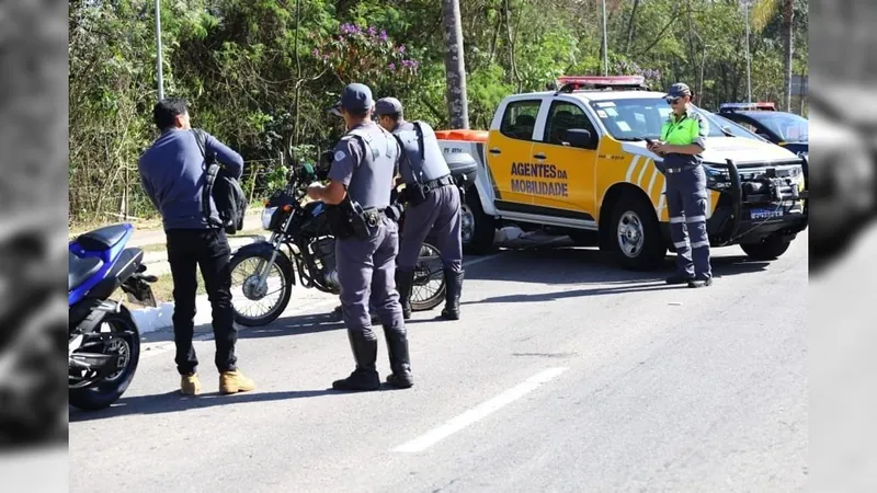 Fiscalização apreende mais 3 veículos por transporte clandestino em São José