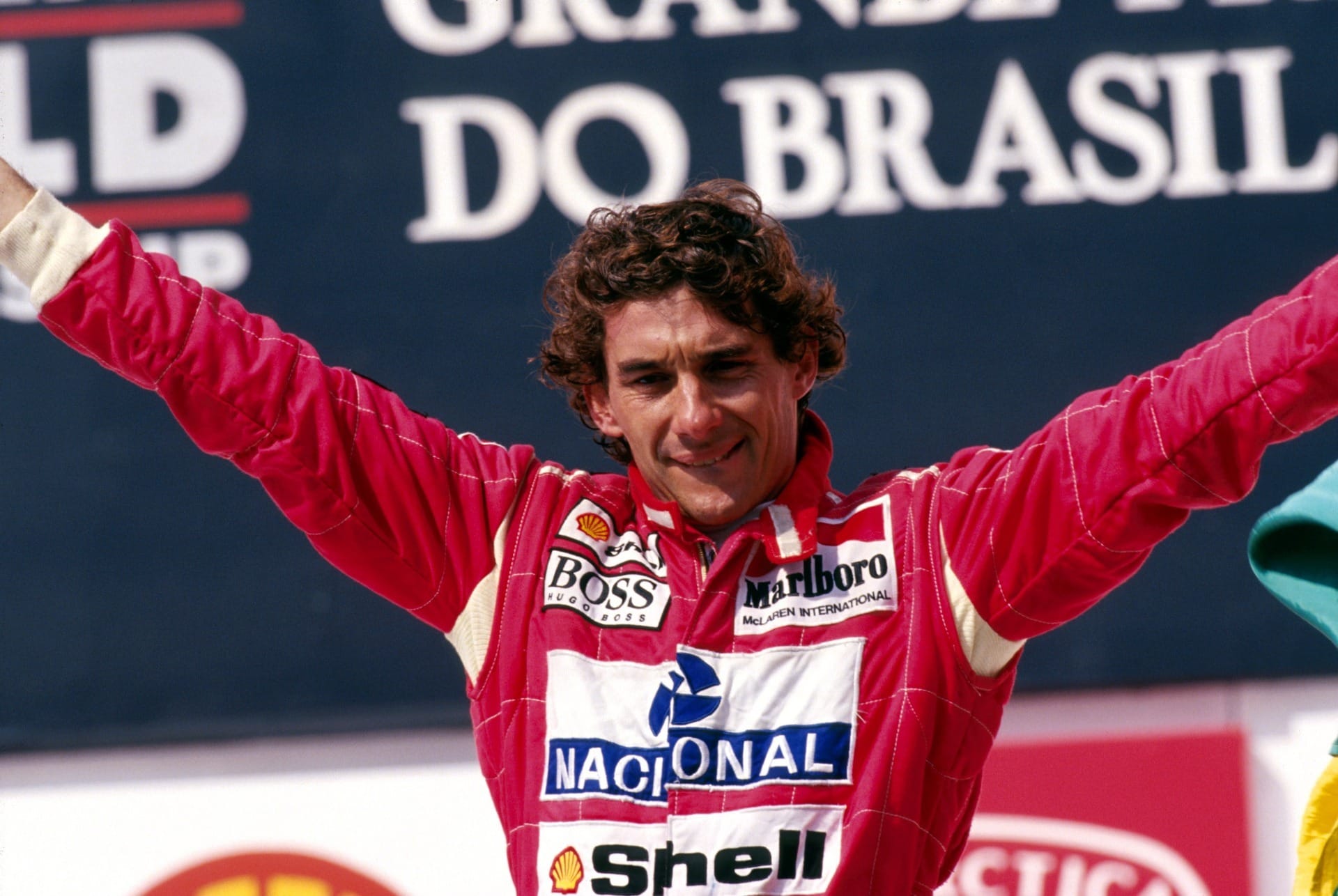 GP do Brasil: Ayrton Senna venceu em 1993 e comemorou com multidão na pista | Band