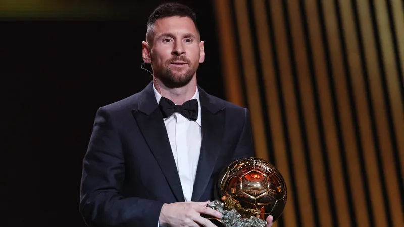 Lionel Messi ganha a Bola de Ouro em 2023, seu oitavo troféu