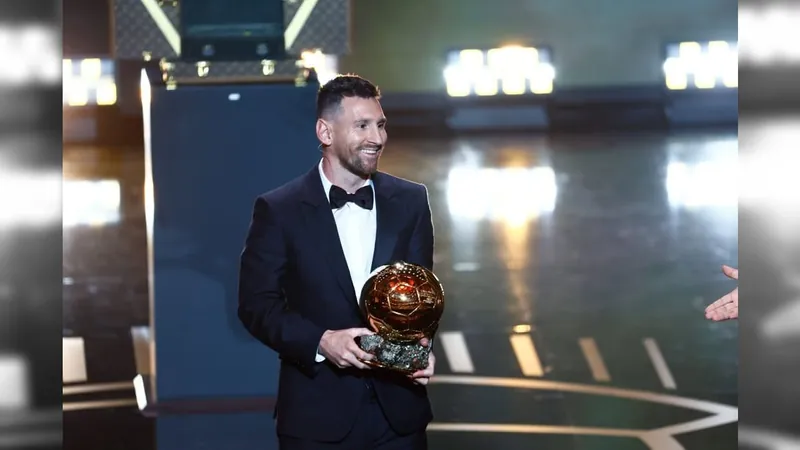 Messi conquista Bola de Ouro de melhor do mundo pela 8ª vez