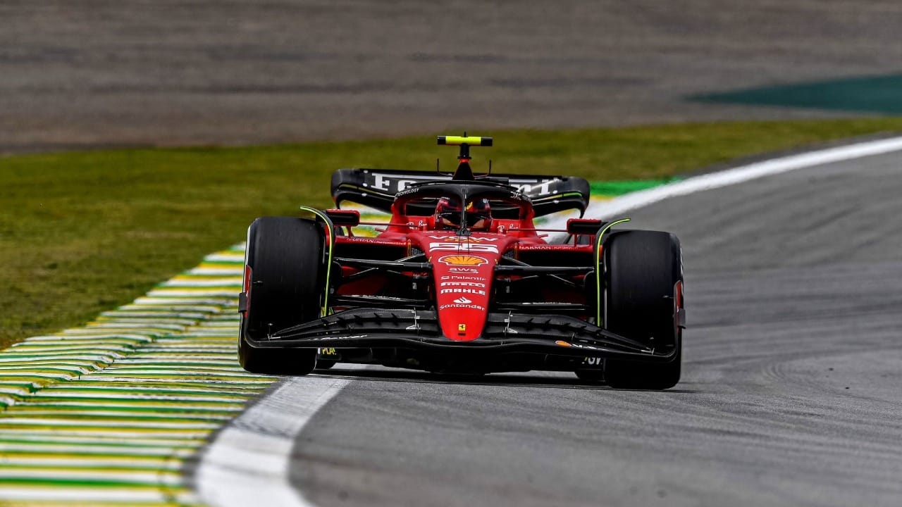 GP de São Paulo: Carlos Sainz lidera dobradinha da Ferrari no