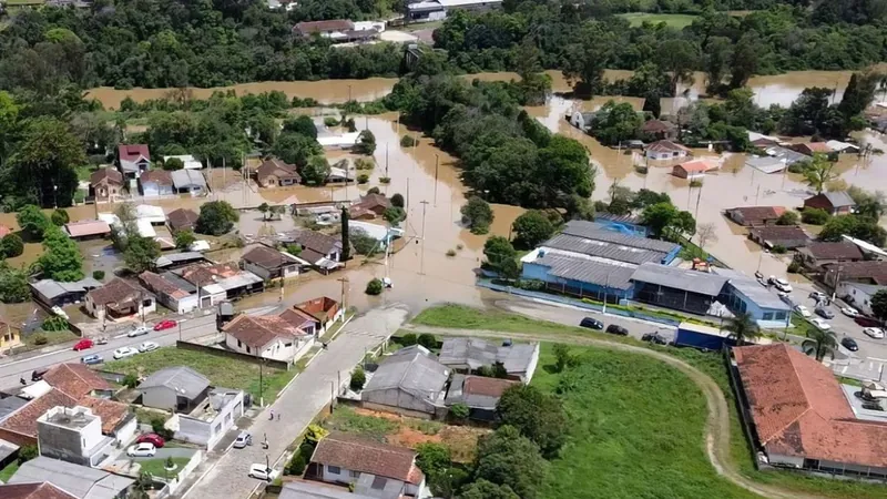 Chuvas: Paraná tem 27 municípios em situação de emergência