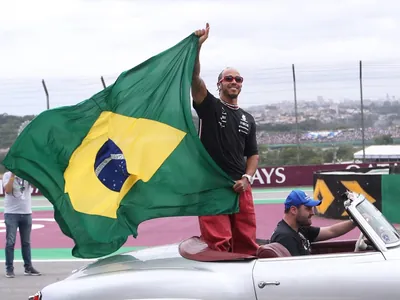 Lewis Hamilton comemora GP de São Paulo: 'Estou voltando para casa'