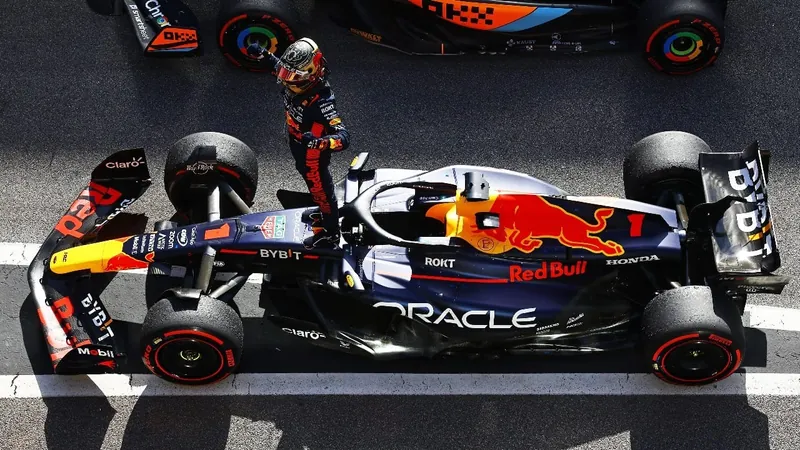 Verstappen conquista o Grande Prémio de São Paulo em corrida com final  emocionante - Fórmula 1 - Jornal Record
