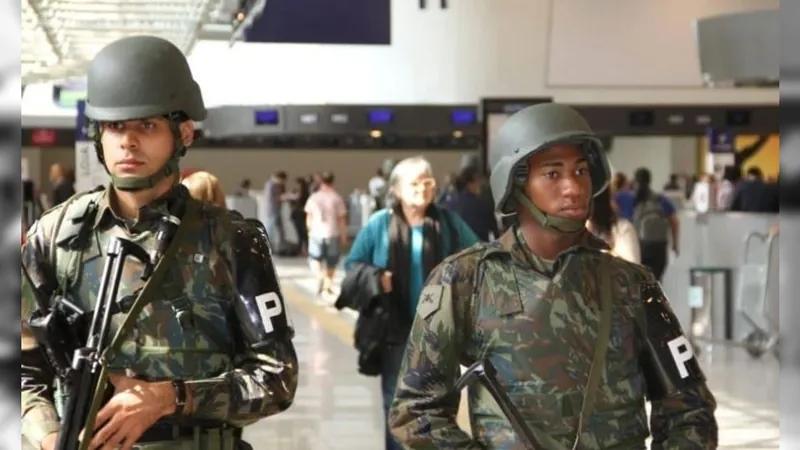 Militares começam nesta segunda (6) a atuar em portos e aeroportos