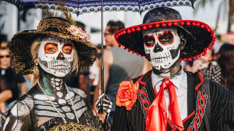 Festival Dia de Muertos e Mercado Místico movimenta Estação Cultura, em Campinas