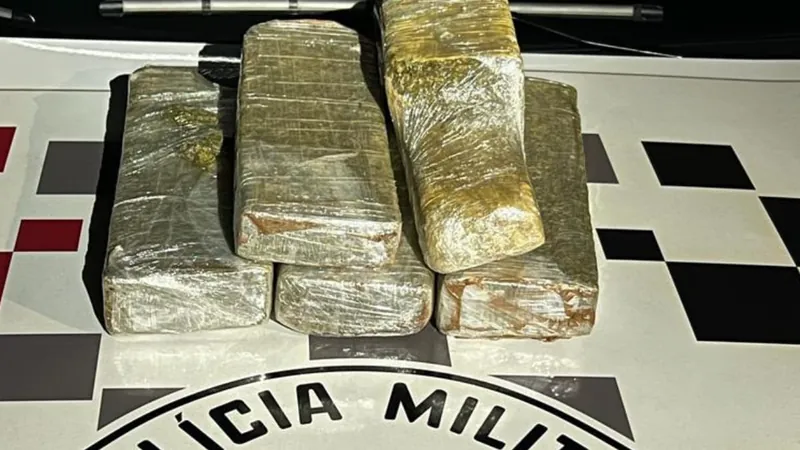 O suspeito informou que comprou a droga por R$ 5 mil