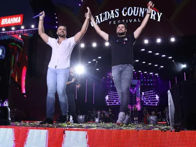 Zé Neto e Cristiano sobre preparação para maratona de shows: “Litros de cerveja"