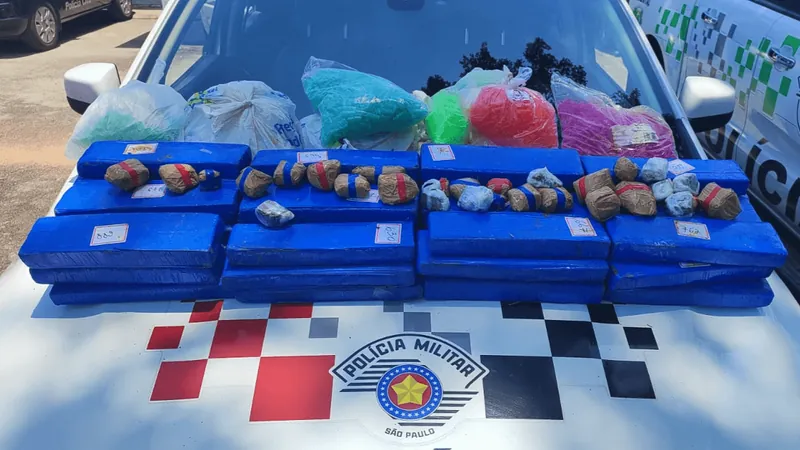 Operação policial apreende mais de 30kg de drogas em Ubatuba