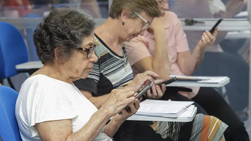 IBGE divulga dados sobre uso da Internet no Brasil em 2022