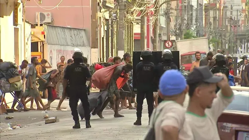 Cracolândia: policiais e GCM buscam traficantes após 2 dias de tumulto em SP