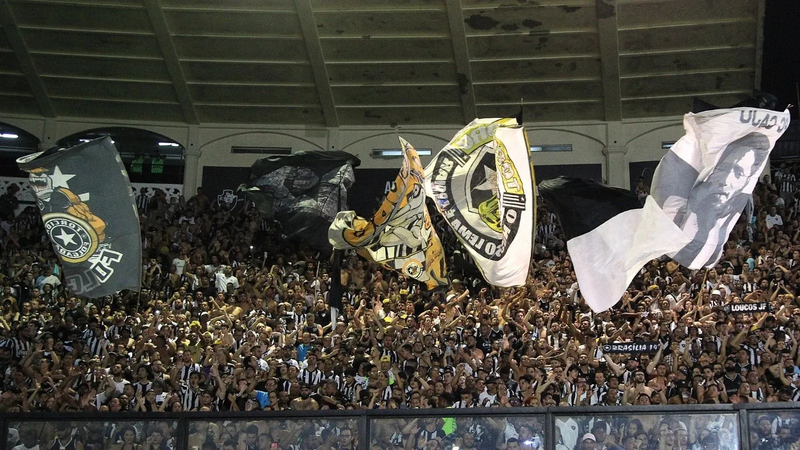 Botafogo vai jogar contra o Grêmio em São Januário