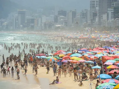 Polícia investiga relação entre facções criminosas com brigas em praias do Rio