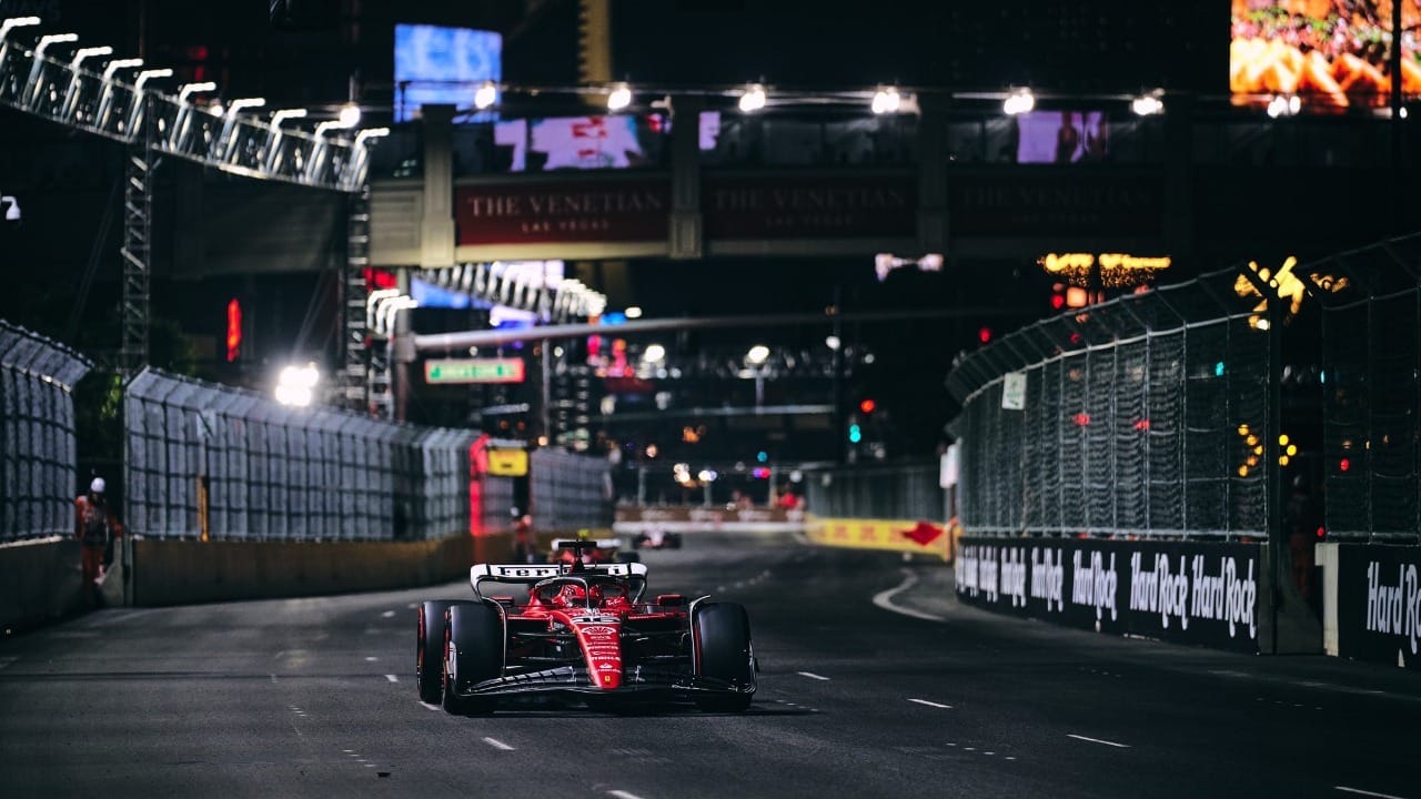 GP de Las Vegas: Ferrari domina madrugada, e Leclerc lidera dobradinha do  2º treino