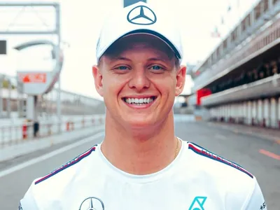 Mick Schumacher deixa posto de piloto reserva da Mercedes no fim de 2024