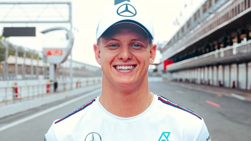 Mercedes anuncia permanência de Mick Schumacher, que defenderá Alpine no WEC