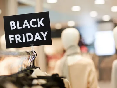 Pequenos e médios empreendedores começam promoções para aumentar vendas na Black Friday