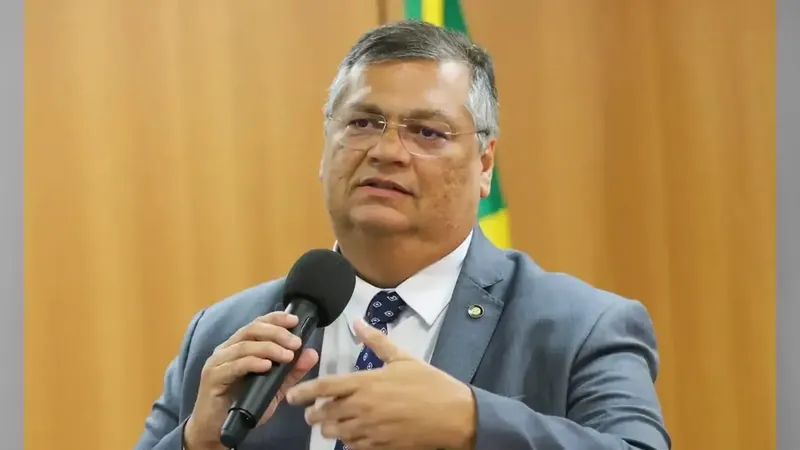 Dino orienta que PF ajude nas investigações da morte de PM no Rio de Janeiro