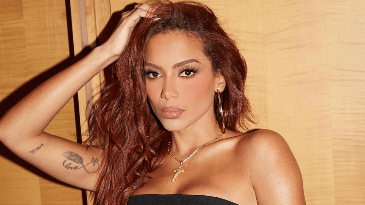 Web relembra início de carreira de Anitta após sucesso de