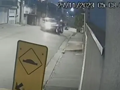 Motorista atropela bandidos durante tentativa de assalto na Grande SP