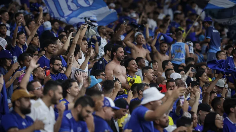 Cruzeiro obtém efeito suspensivo e terá presença de torcida contra Athletico-PR