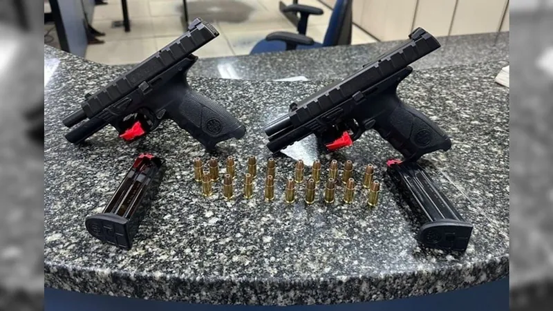 Pistolas roubadas de agentes da Força Nacional são recuperadas pela PM.