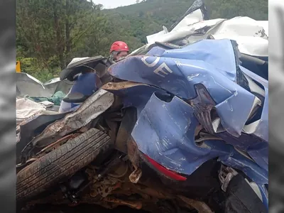Polícia investiga causas do acidente que deixou 6 mortos na Fernão Dias