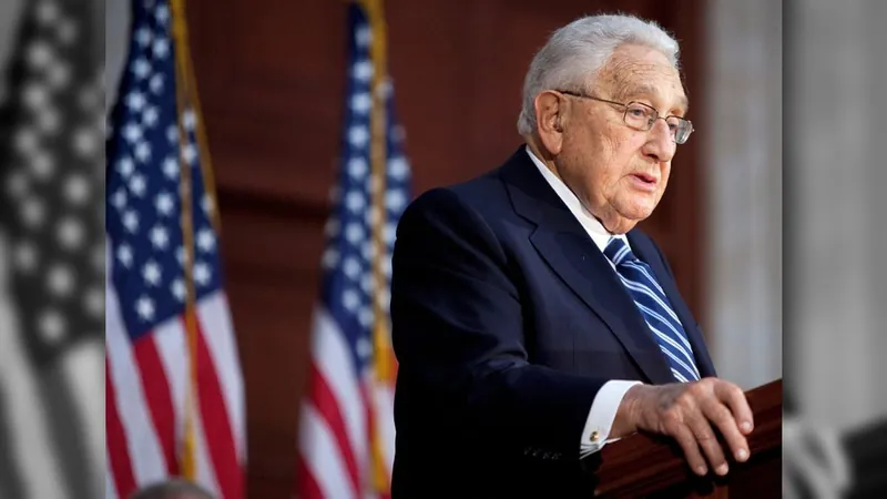 Henry Kissinger, ex-secretário de Estado americano, morre aos 100 anos