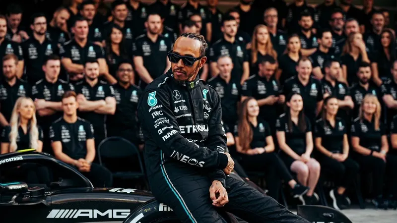 Lewis Hamilton revela batalha contra depressão provocada por bullying e pressão de resultados