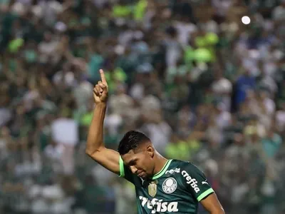 Palmeiras perde o atacante Rony na reta final do Brasileirão