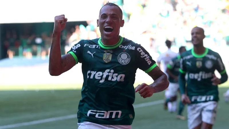 VÍDEO  Breno Lopes abre o placar para o Palmeiras contra o Fluminense