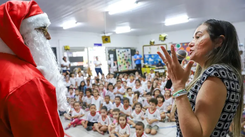 Participaram padrinhos e profissionais da escola