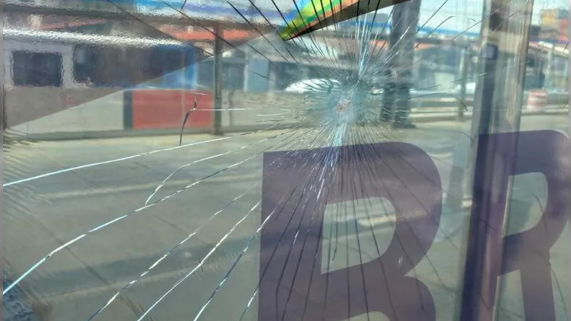 Estação Garcia do BRT, em Campinas, é alvo de vandalismo