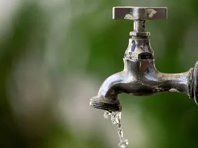 Manutenção emergencial da Sabesp afeta abastecimento de água em Lorena