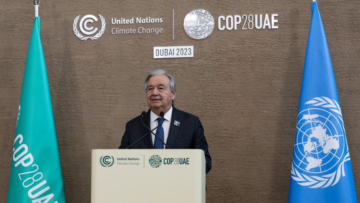 A COP 28 tem mais de 2.400 lobistas do setor de combustíveis fósseis, diz  rede de ongs, COP28