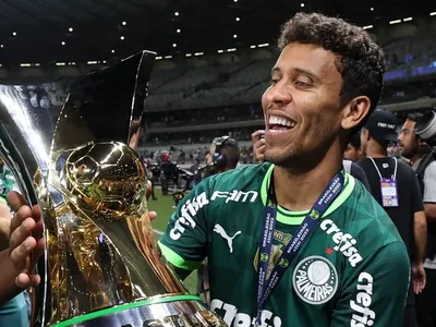 Palmeiras anuncia a renovação de contrato do lateral Marcos Rocha