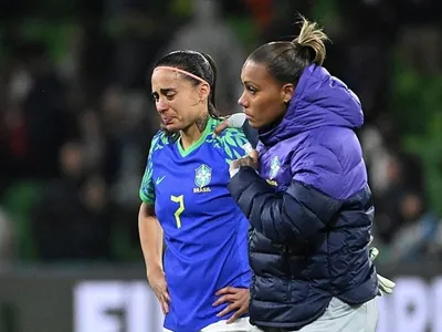 São Paulo vira sobre o Santos na Vila e avança à final do Paulistão Feminino  nos pênaltis