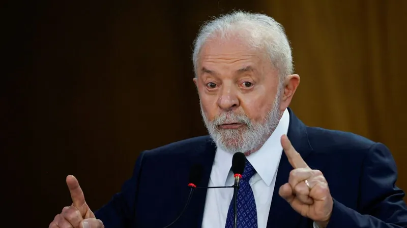 Em mensagem nas redes, Lula diz que 2023 foi para "arrumar a casa "