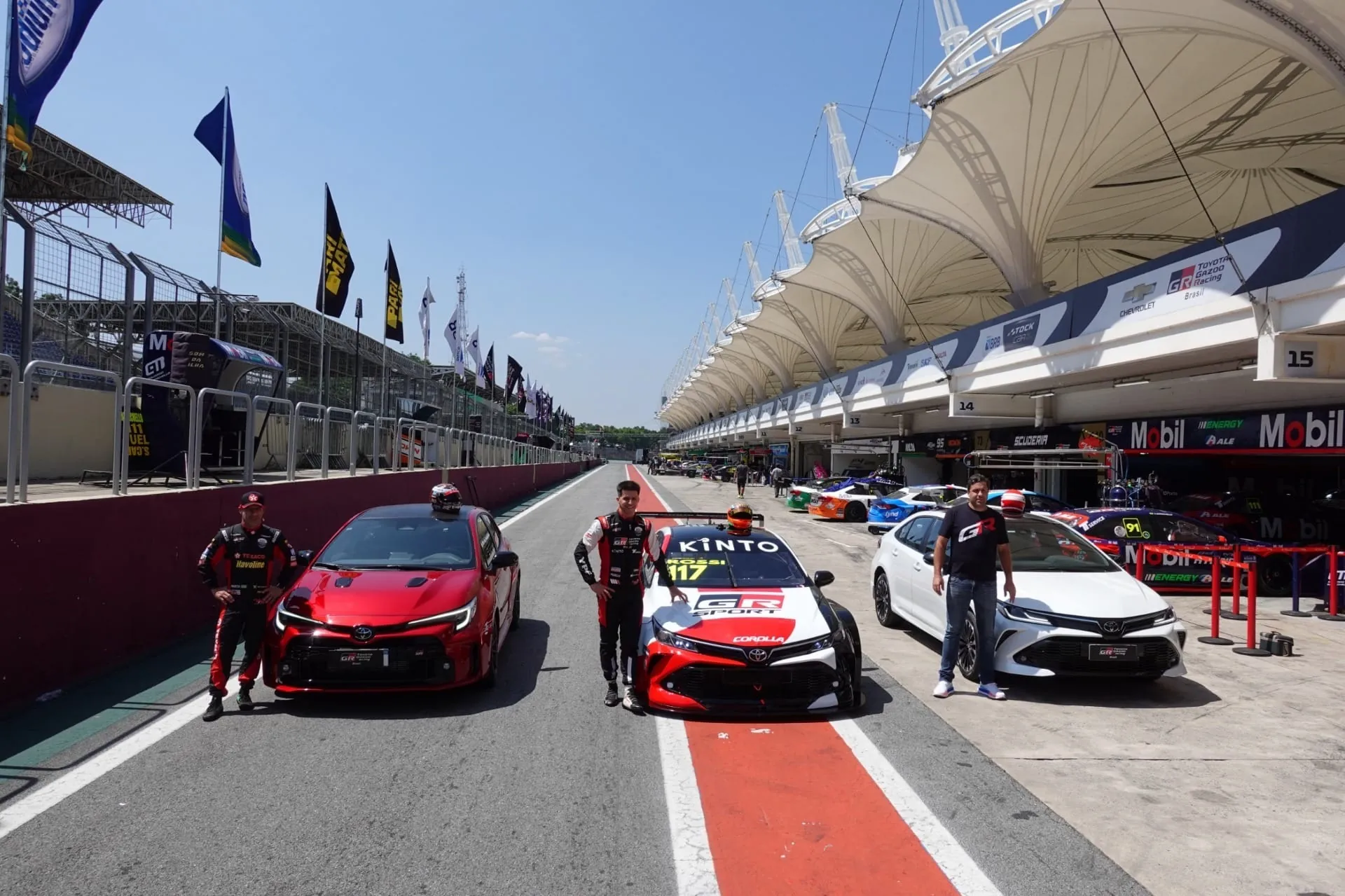 Andamos em um Stock Car. Como se diferencia dos carros de rua?