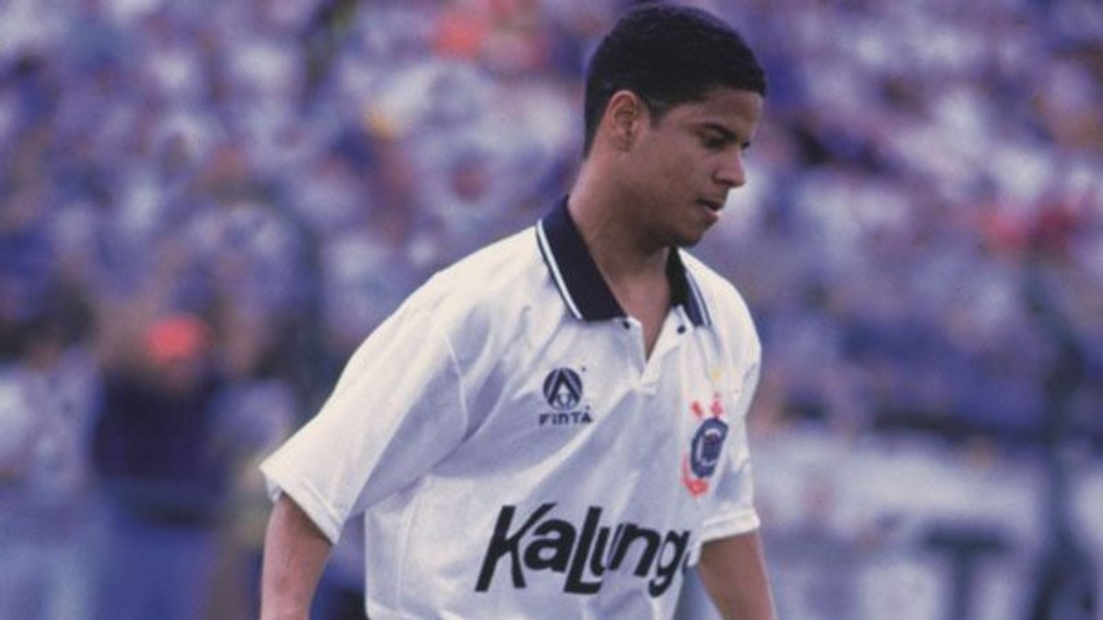 Marcelinho Carioca estreou em 19 de janeiro de 1994 no Timão (Foto: Reprodução/Corinthians)